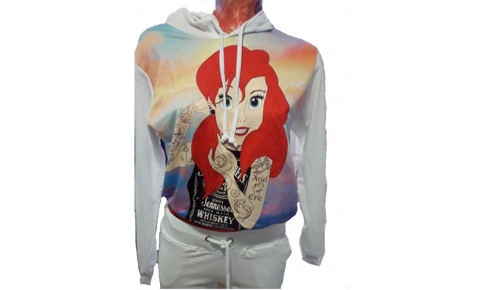 Γυναικείο φούτερ που τραβάει τα βλέμματα